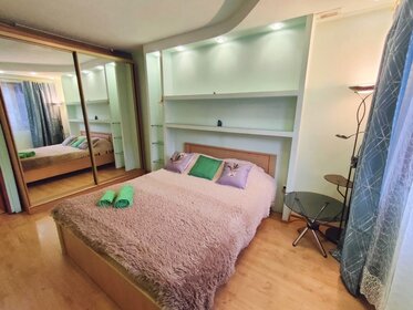 43 м², 2-комнатная квартира 2 500 ₽ в сутки - изображение 55