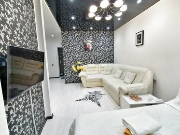 35 м², 1-комнатная квартира 2 200 ₽ в сутки - изображение 104