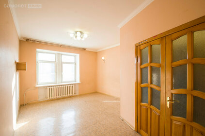 Купить трехкомнатную квартиру с отделкой под ключ в Иркутске - изображение 1
