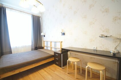 65 м², 2-комнатная квартира 3 990 ₽ в сутки - изображение 100