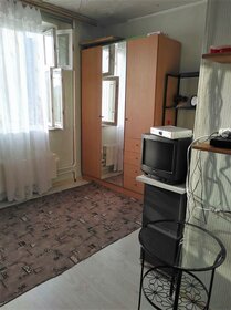 45 м², 1-комнатная квартира 2 200 ₽ в сутки - изображение 95