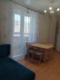 70 м², 2-комнатная квартира 2 200 ₽ в сутки - изображение 51