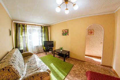 35 м², 1-комнатная квартира 1 650 ₽ в сутки - изображение 72