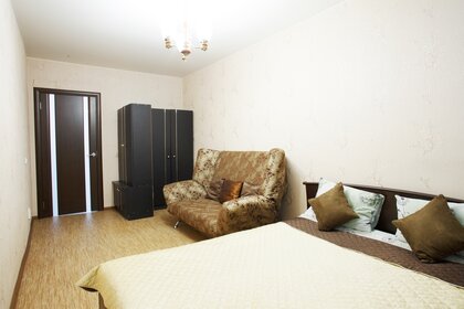 40 м², 2-комнатная квартира 2 400 ₽ в сутки - изображение 46