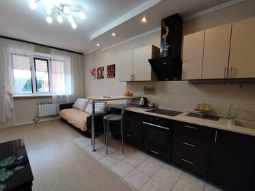 70 м², 2-комнатная квартира 3 000 ₽ в сутки - изображение 53