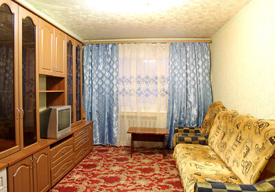 45 м², 2-комнатная квартира 2 200 ₽ в сутки - изображение 73