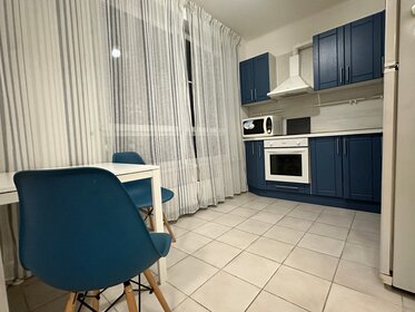 58 м², 2-комнатная квартира 3 500 ₽ в сутки - изображение 63