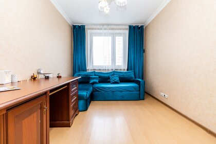70 м², 2-комнатная квартира 3 500 ₽ в сутки - изображение 4