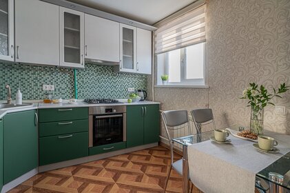 46 м², 2-комнатная квартира 2 350 ₽ в сутки - изображение 54