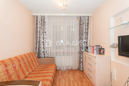 Купить трехкомнатную квартиру с высокими потолками на улице Большая Садовая в Москве - изображение 49