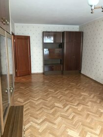Купить трехкомнатную квартиру в монолитном доме в Москве и МО - изображение 14
