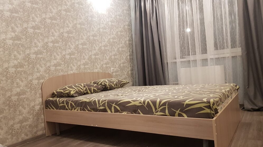 60 м², 3-комнатная квартира 2 900 ₽ в сутки - изображение 1