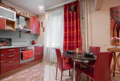 35 м², 1-комнатная квартира 3 400 ₽ в сутки - изображение 75