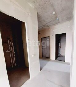 Снять посуточно трехкомнатную квартиру с высокими потолками в Сочи - изображение 26