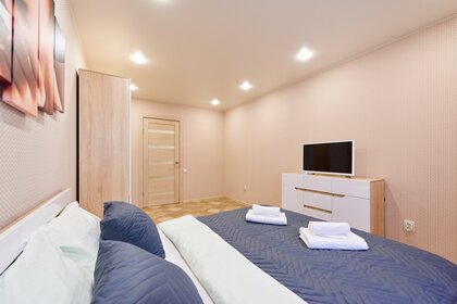 56 м², 2-комнатная квартира 1 700 ₽ в сутки - изображение 30