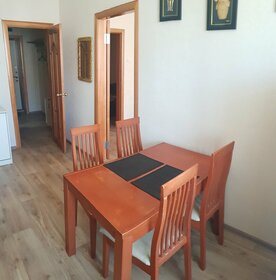 56 м², 2-комнатная квартира 2 200 ₽ в сутки - изображение 10