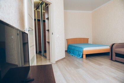 41 м², 1-комнатная квартира 2 300 ₽ в сутки - изображение 58