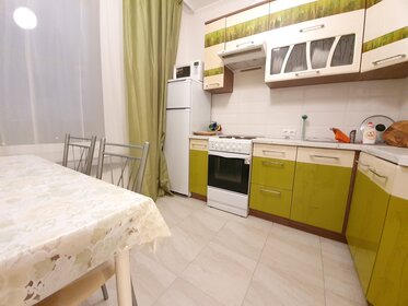 42 м², 1-комнатная квартира 2 500 ₽ в сутки - изображение 106