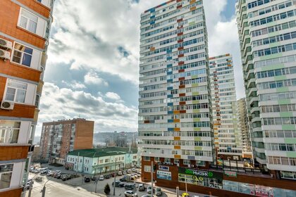 44 м², 1-комнатная квартира 2 849 ₽ в сутки - изображение 47