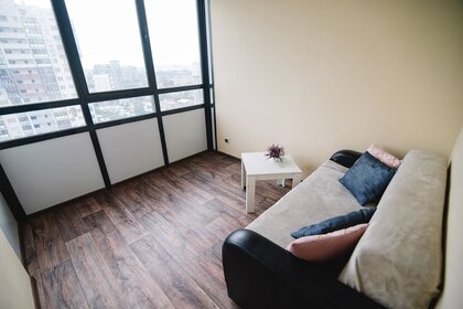 40 м², 1-комнатная квартира 1 900 ₽ в сутки - изображение 75
