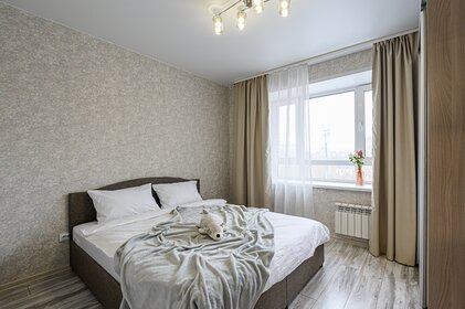 57 м², 2-комнатная квартира 2 250 ₽ в сутки - изображение 87
