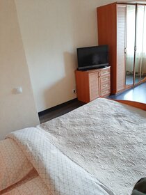 56 м², 1-комнатная квартира 2 500 ₽ в сутки - изображение 60