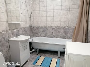 40 м², 1-комнатная квартира 2 500 ₽ в сутки - изображение 56