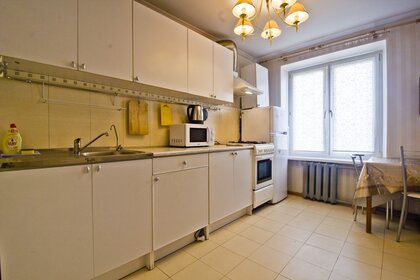42 м², 2-комнатная квартира 3 500 ₽ в сутки - изображение 44