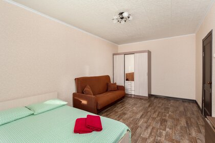 30,4 м², 1-комнатная квартира 2 600 ₽ в сутки - изображение 37