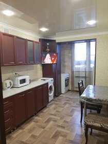 25 м², 1-комнатная квартира 1 600 ₽ в сутки - изображение 73