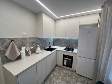 45 м², 1-комнатная квартира 3 000 ₽ в сутки - изображение 56