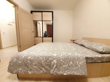 42 м², 1-комнатная квартира 2 500 ₽ в сутки - изображение 105