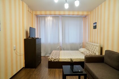 42 м², 3-комнатная квартира 2 500 ₽ в сутки - изображение 27