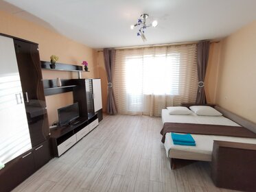 48 м², 1-комнатная квартира 2 200 ₽ в сутки - изображение 74