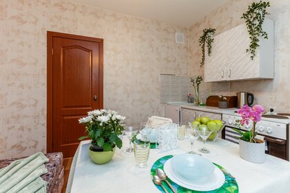 52,1 м², 2-комнатная квартира 3 400 ₽ в сутки - изображение 80