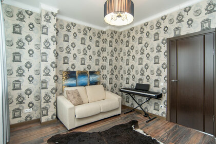 Купить трехкомнатную квартиру с высокими потолками и в новостройке в Московском - изображение 38