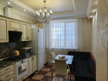 74 м², 2-комнатная квартира 2 500 ₽ в сутки - изображение 25