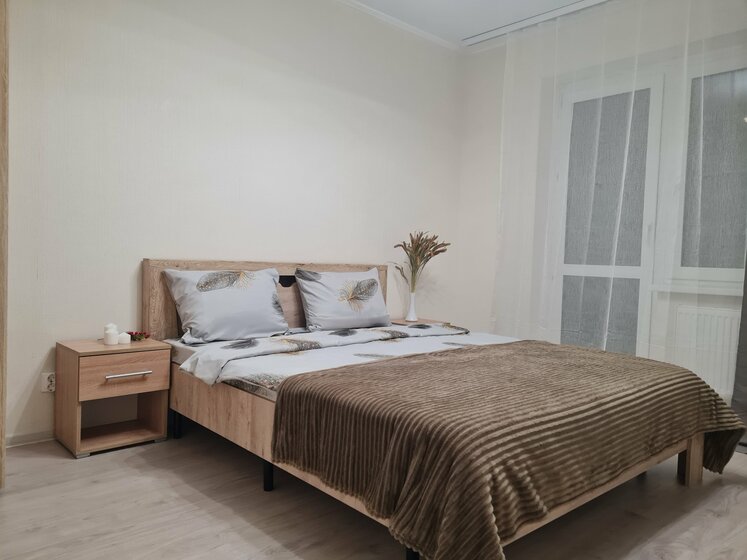 40 м², 1-комнатная квартира 3 200 ₽ в сутки - изображение 1