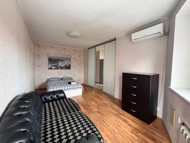 42 м², 1-комнатная квартира 3 900 ₽ в сутки - изображение 145