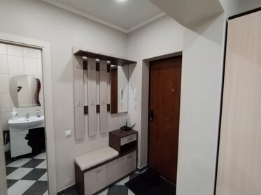 45 м², 1-комнатная квартира 2 375 ₽ в сутки - изображение 47