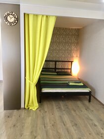 33 м², квартира-студия 2 100 ₽ в сутки - изображение 16