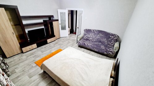 37 м², 1-комнатная квартира 2 500 ₽ в сутки - изображение 64