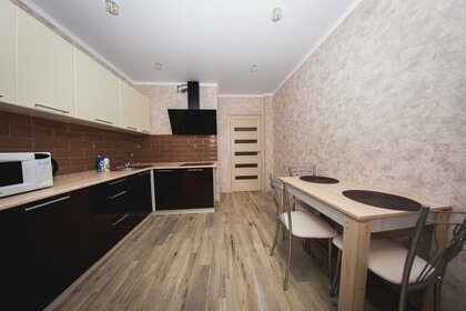 Купить квартиру с лоджией и в новостройке в Шушарах - изображение 9