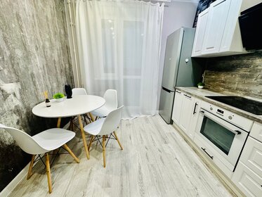 40 м², 1-комнатная квартира 1 800 ₽ в сутки - изображение 28