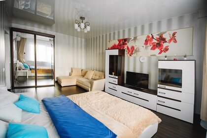 43 м², 1-комнатная квартира 1 300 ₽ в сутки - изображение 55