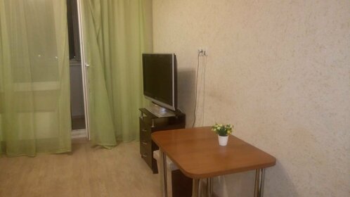 36 м², 1-комнатная квартира 2 300 ₽ в сутки - изображение 86