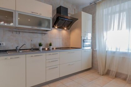 70 м², 3-комнатная квартира 2 900 ₽ в сутки - изображение 12