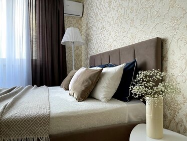 42 м², 1-комнатная квартира 2 200 ₽ в сутки - изображение 31