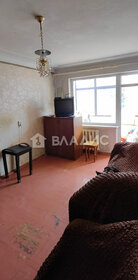 Купить однокомнатную квартиру с дизайнерским ремонтом в ЖК «ПаркЛэнд» в Санкт-Петербурге и ЛО - изображение 34