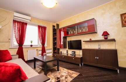 70 м², 2-комнатная квартира 3 500 ₽ в сутки - изображение 7